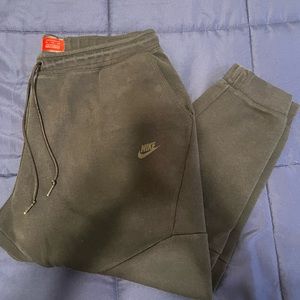 XXL Men’s Nike Pants